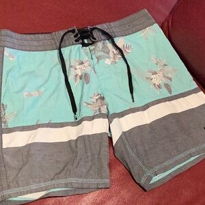 Rusty Men's Aqua &gray Floral Shorts